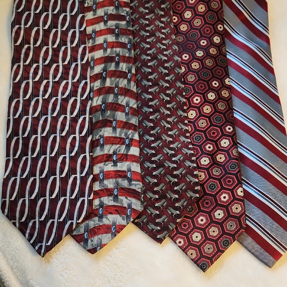 Classic Men's Red Patterned Neckties - Assorted Styles